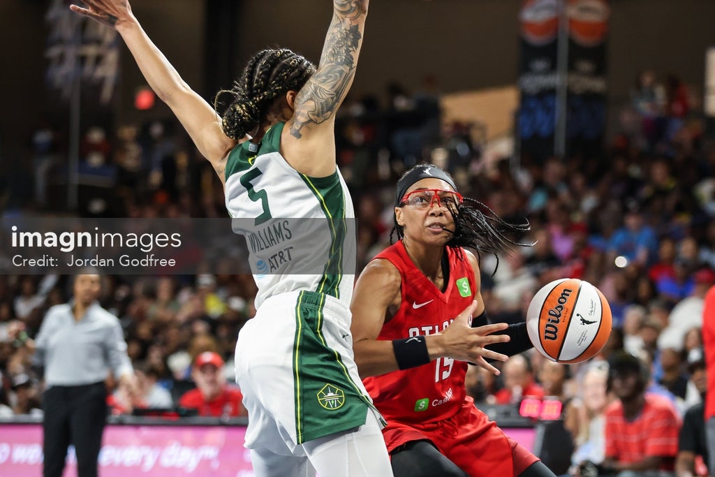 ブリトニー・グライナー直筆サイン入り超大型写真… Brittney Griner Phoenix Mercury WNBA Autographed Photos for